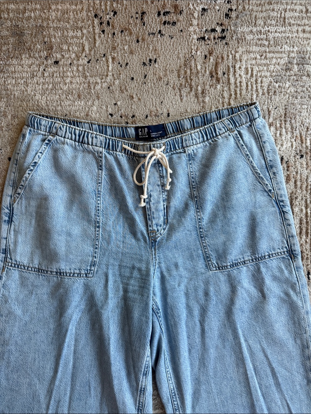 GAP Mid Rise Soft Pull-On Wide-Leg Jeans - Picture 5 of 8